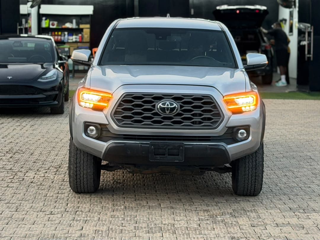 2023 Toyota Tacoma, exterior photo