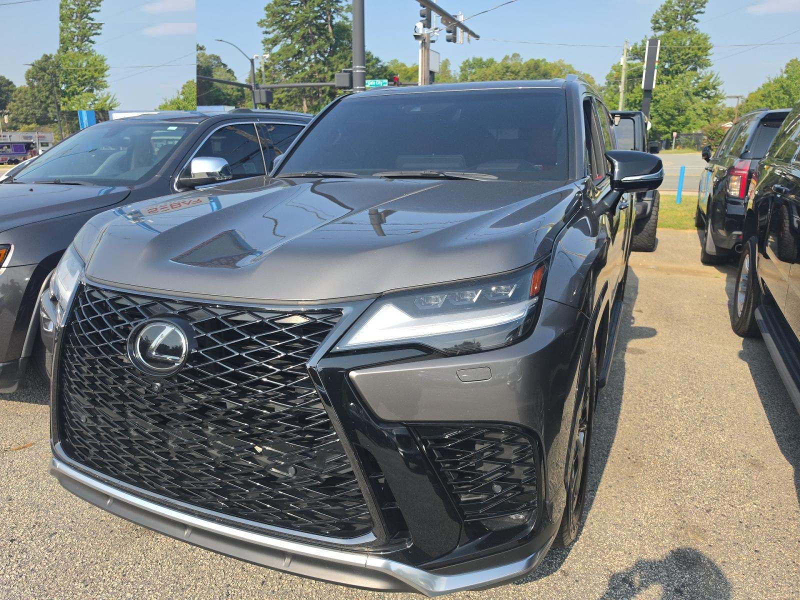 2024 Lexus  LX